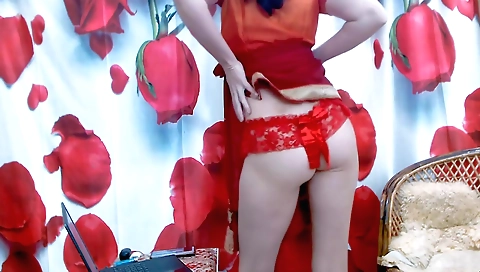 Girl fucks me with a horny lover in her amateur porn video