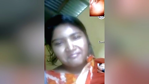 Cute girl fingered on web camera in amateur porn video