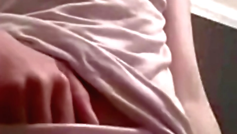 Sexy brunette does anal in homemade amateur sex video