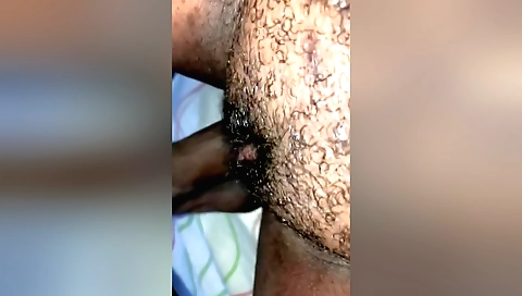 Amateur hairy girl in a hairy pussy is doing a nice job