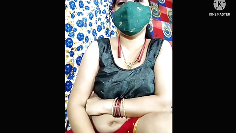 Amateur big boobs bhabhi shows her sexy body on web camera