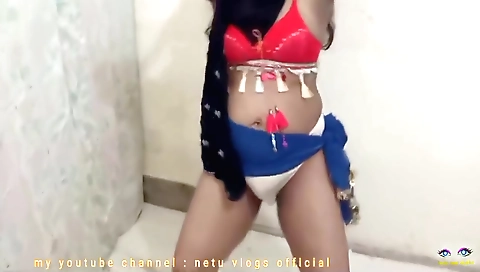 Indian solo female dancing video in a beautiful dress