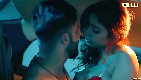 Big tits redhead woman shows her natural tits on cam