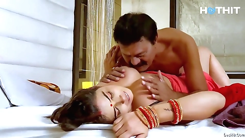 Brunette milf with big boobs gets fucked in this porn clip