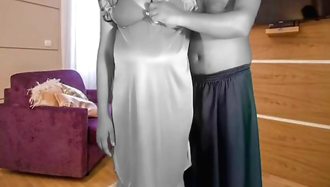 Indian bhabhi making moans and cries during amateur sex