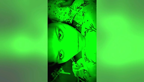 Bhabhi ki chudayi shows off her body in a hd porn video