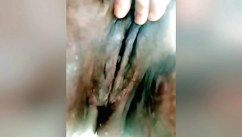 Big ass amateur milf masturbates and fingers her body