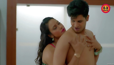 Horny brunette gets her pussy fucked in a threesome