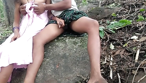 Hairy amateur girl is making me masturbate on the forest