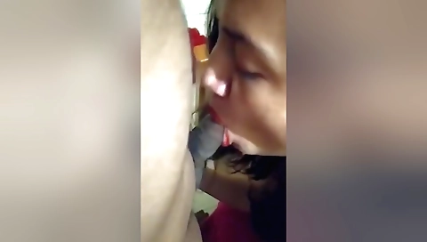 Indian amateur video of a cute brunette sucking and riding on a man