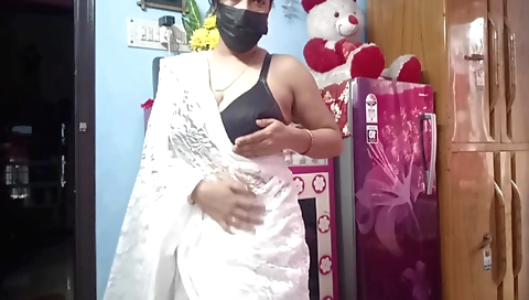 Indian amateur solo female plays with hairy pussy of a mature stepmom