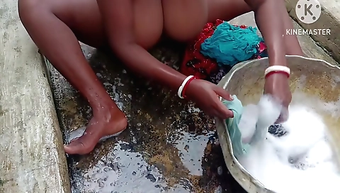 Indian hot girl with huge boobs and a sexy face 18+