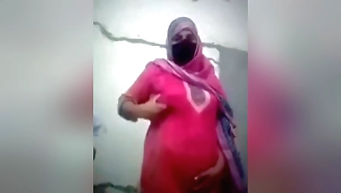 Hot amateur video with a fabulous blonde with a nice ass