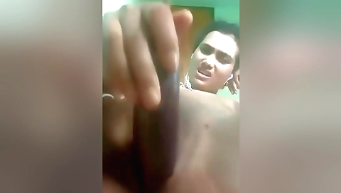 Bhabi masturbates with vibrator and toys her pussy