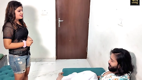 Indian girl gets her boyfriend's dick in her mouth