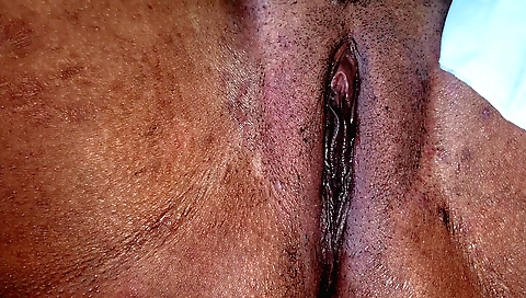 Indian babes cumming after a big spoon in the shower