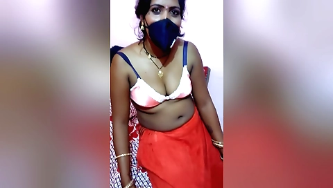 Indian brunette chick caught sucking dick in homemade video