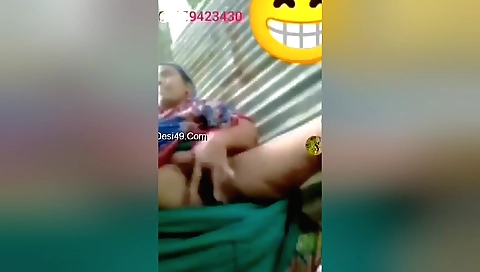 Bhabhi masturbates in her underwear in the camera video