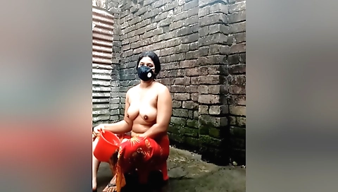 Girl in her 18+ year old years gets her boyfriend to blow