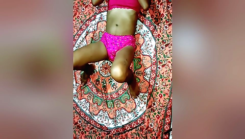 A cute girl gets her pussy fucked in the car by a guy