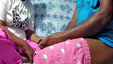 Amateur handjob with a big black daisi boy and his stepmom