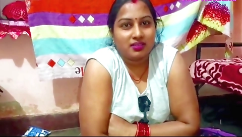 Hairy brunette in fetish and amateur hairy pussy video