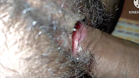 Indian slut is doing some hardcore fetish for her boyfriend