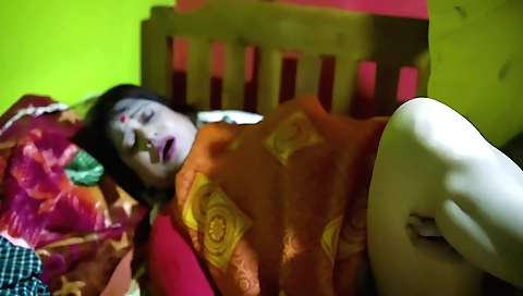 Beti Ki Maa Ne Apne Damad Ko Bahut Jor Se Chudai Ki