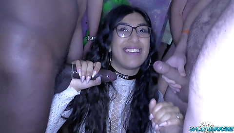 Mature Indian babes enjoy deepthroat sex and facial