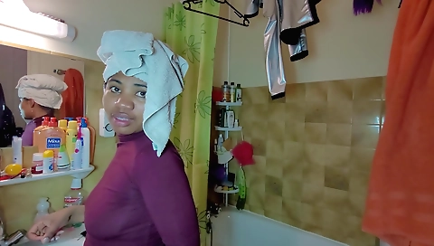 Indian blonde is making her best video in amateur mode