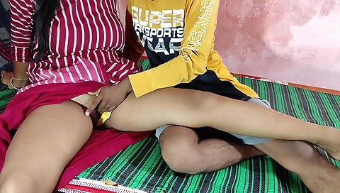 Indian amateur gets fucked in the missionary position