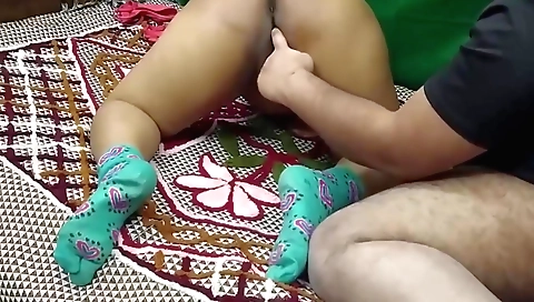 Chubby sex video of a brunette girl in indian costume