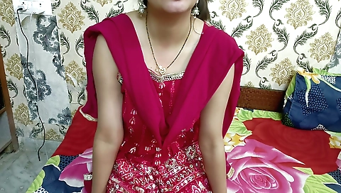 Amateur porn movie with a hot babe with nice tits and ass