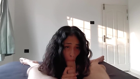 Indian hottie has a nice body that looks perfect on camera