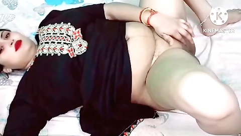 Brunette with a big round booty showing her curves