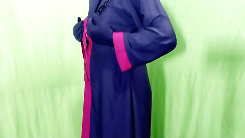 Indian stepparent fucks a lonely girl in her bedroom